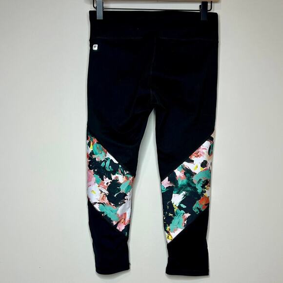 Fabletics Cropped Leggings Size S Capri - Picture 6 of 8